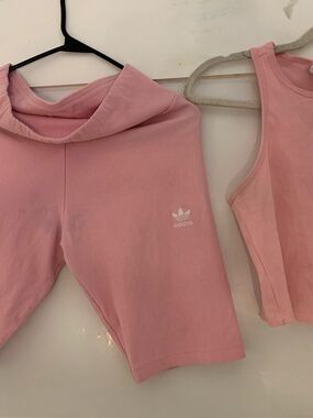 Adidas originals top & short set